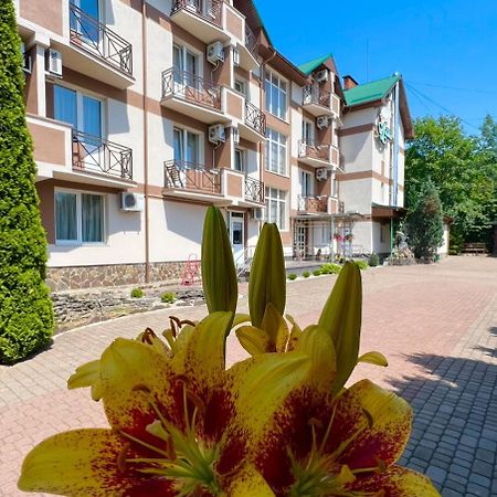 Lileya Hotel Polyana  Esterno foto